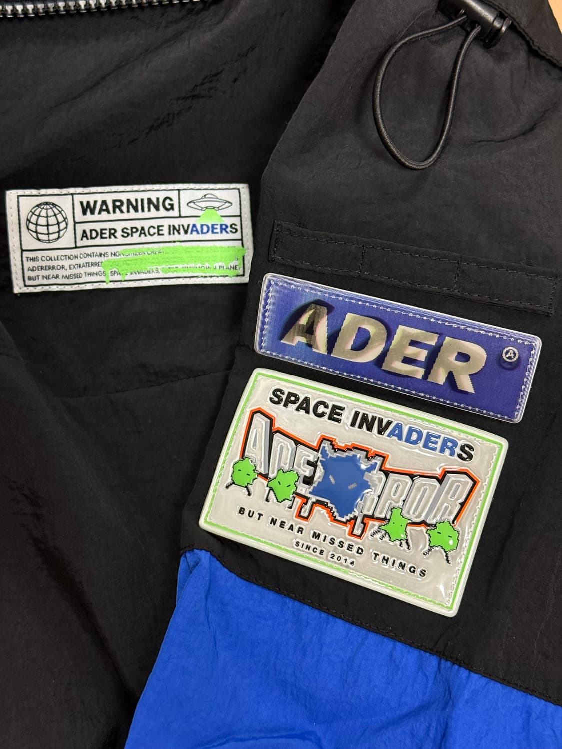 아더에러 Oblique anorak jumper Noir 바람막이 점퍼 상품이미지6