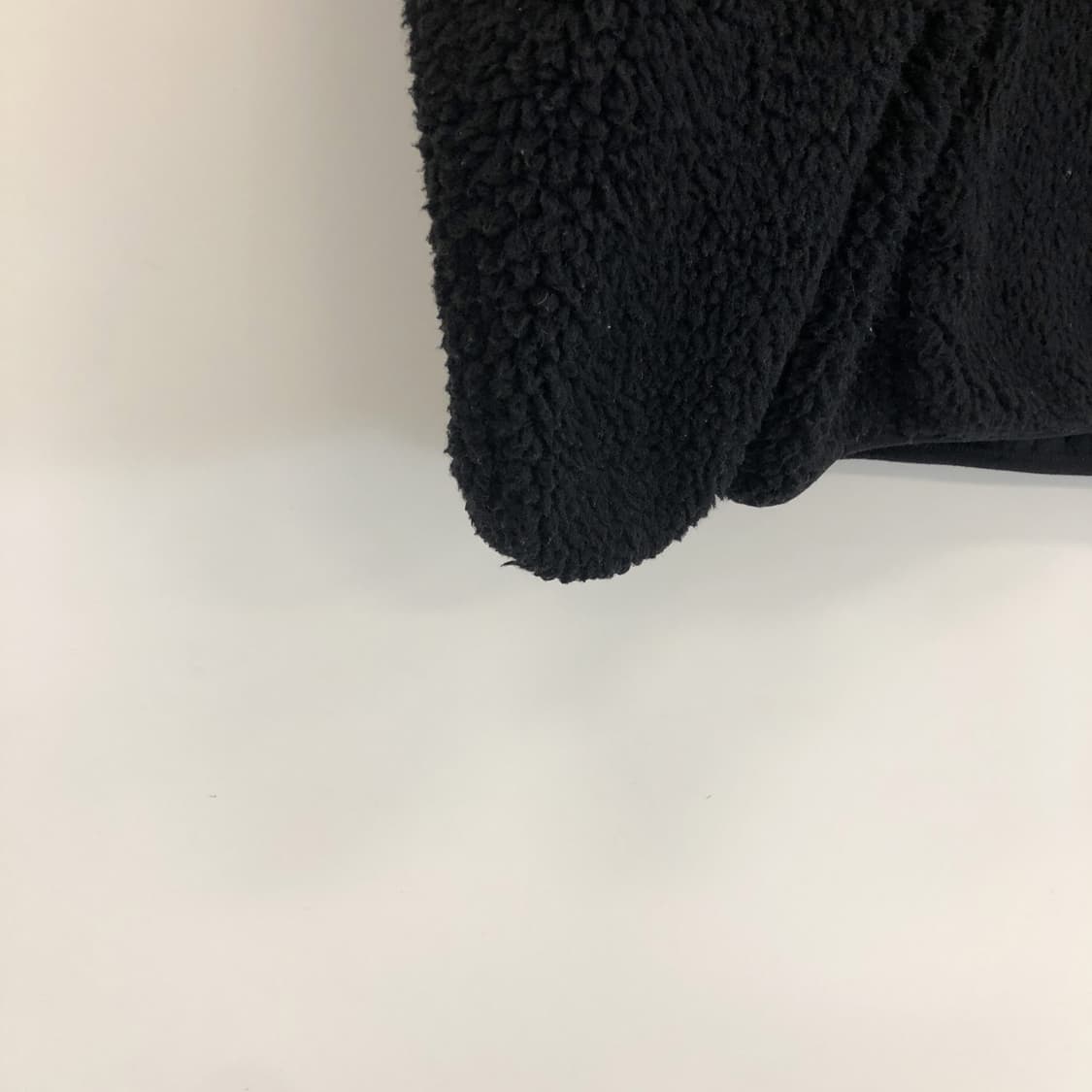 유니클로 블랙 플리스 후드점퍼 L  상품이미지3