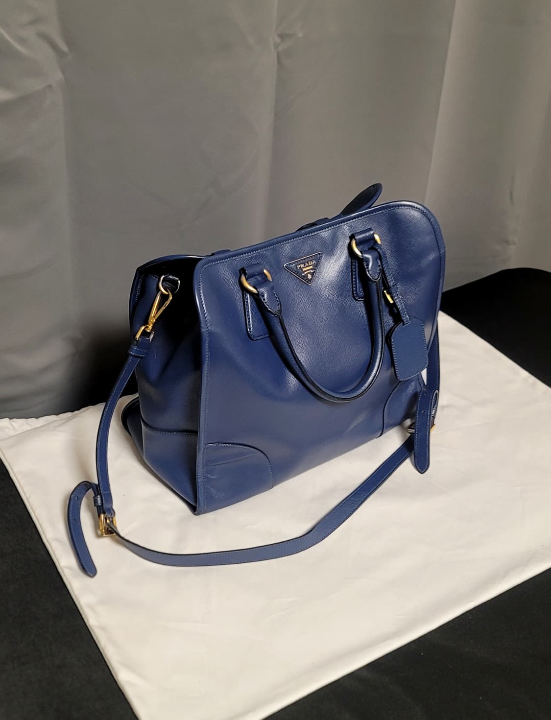 프라다 가방,크로스백토트백(디올샤넬보테가루이비통구찌셀린느생로랑발렌시아가 상품이미지3