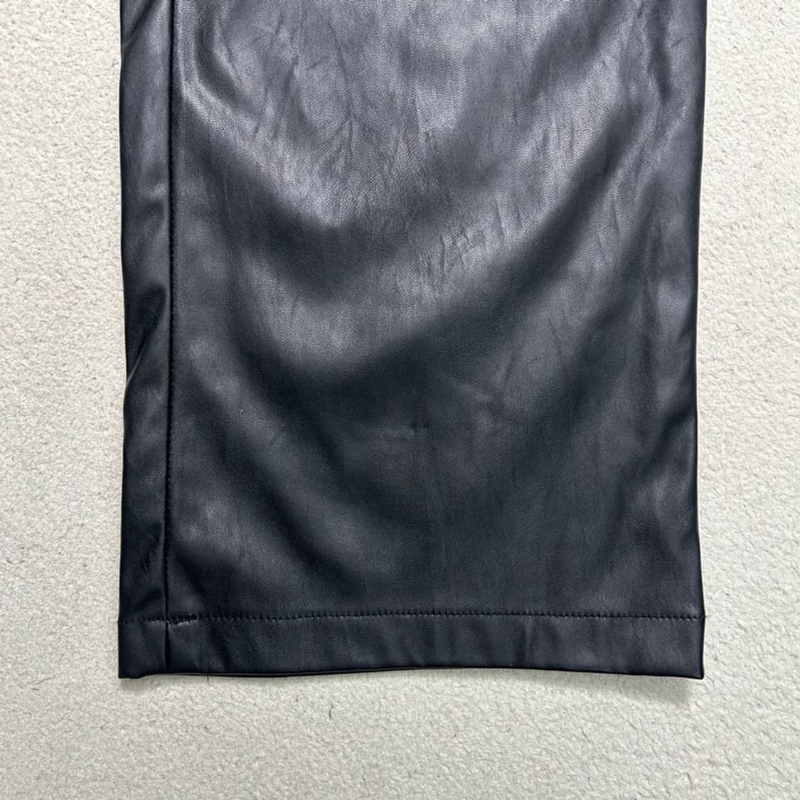 마뗑킴 페이크 레더 팬츠 블랙 OS 상품이미지3