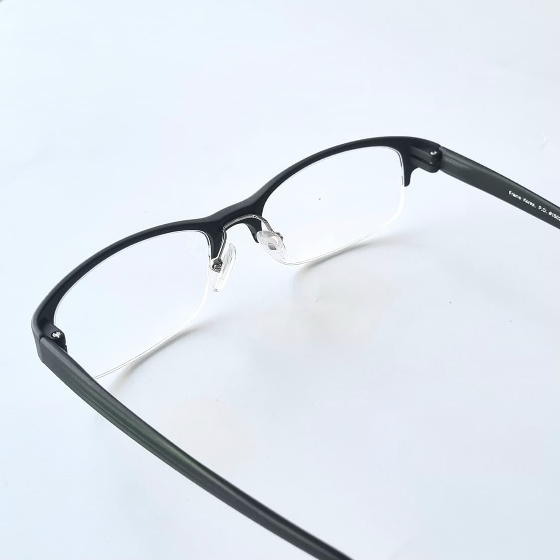 데드스탁 초경량 코받침있는 뿔테 안경테 685 상품이미지5