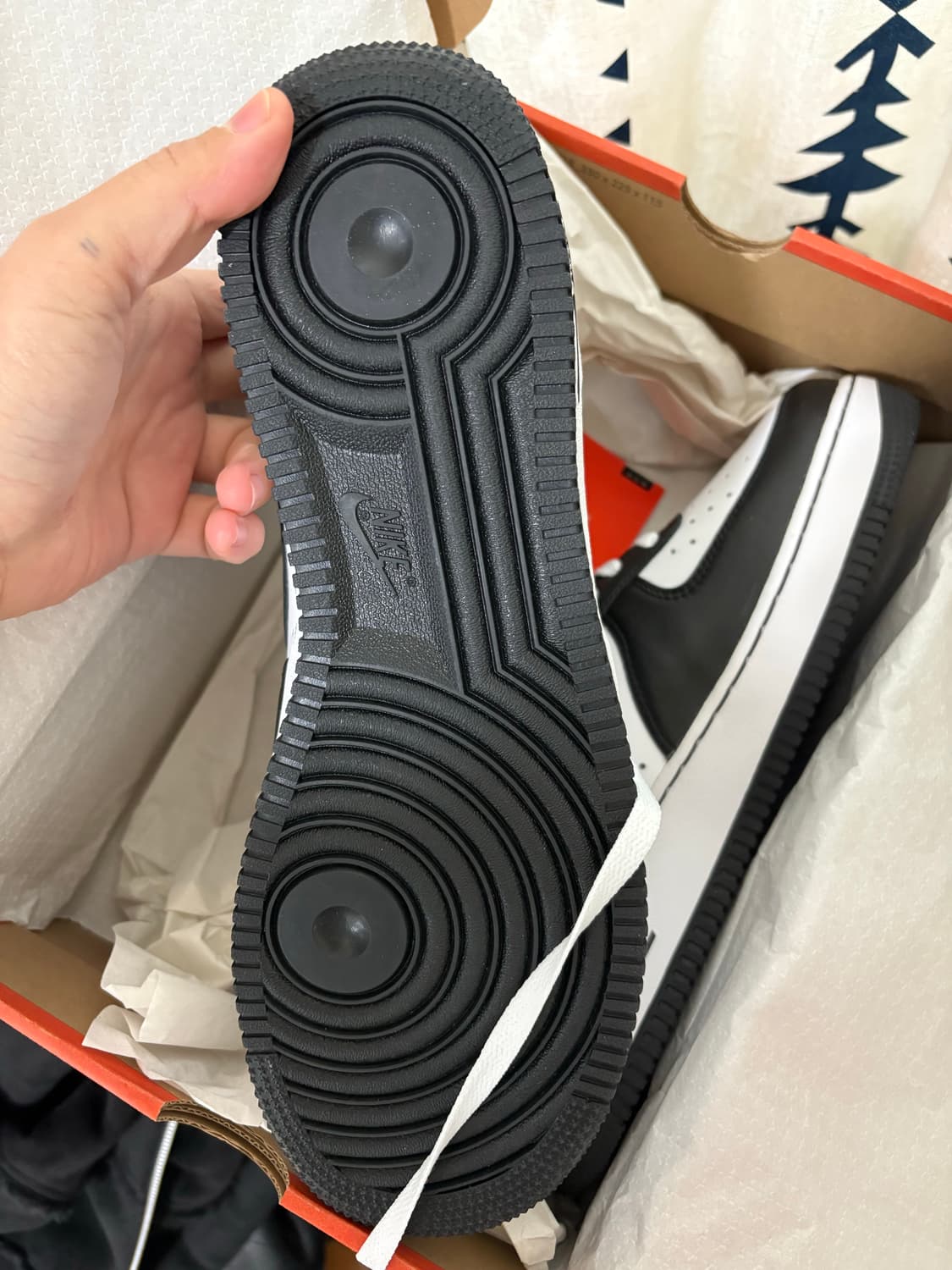 나이키 에어포스1 로우 QS TS 테러스쿼트 상품이미지9