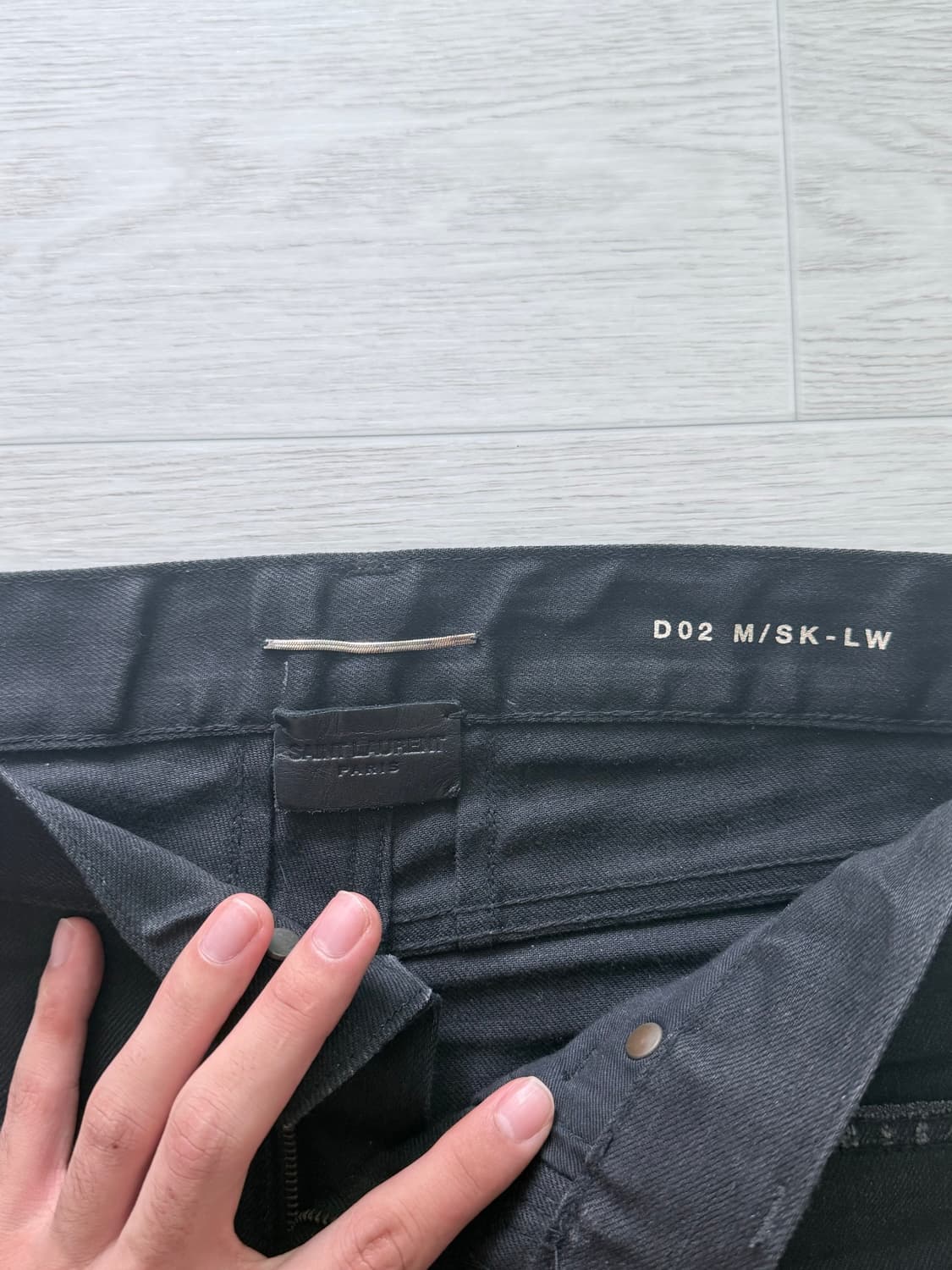Saint Laurent Distressed Jeans 상품이미지3