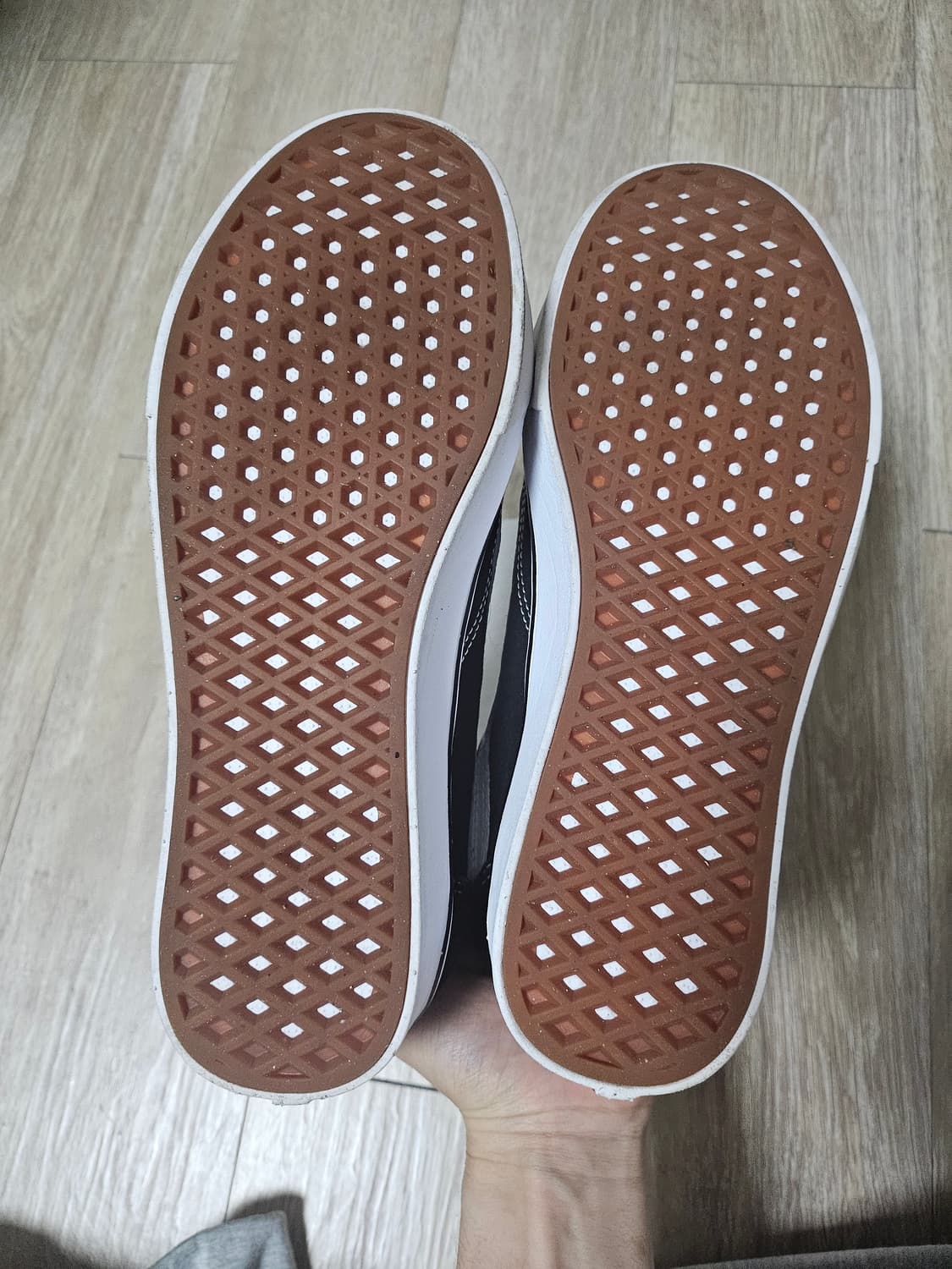 반스 올드스쿨 컴피쿠시 275 팝니다 상품이미지4