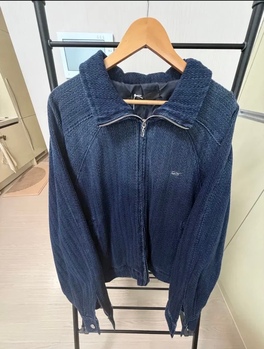 51퍼센트 헤링본 크롭 점퍼 상품이미지1