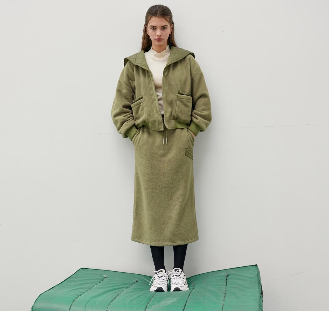 쥬시쥬디 여성용 세일러 카라 플리스 치마 셋업 세트 카키 상품이미지2