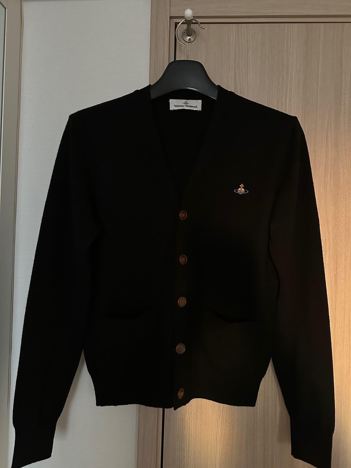 비비안 웨스트우드 가디건 블랙 상품이미지1
