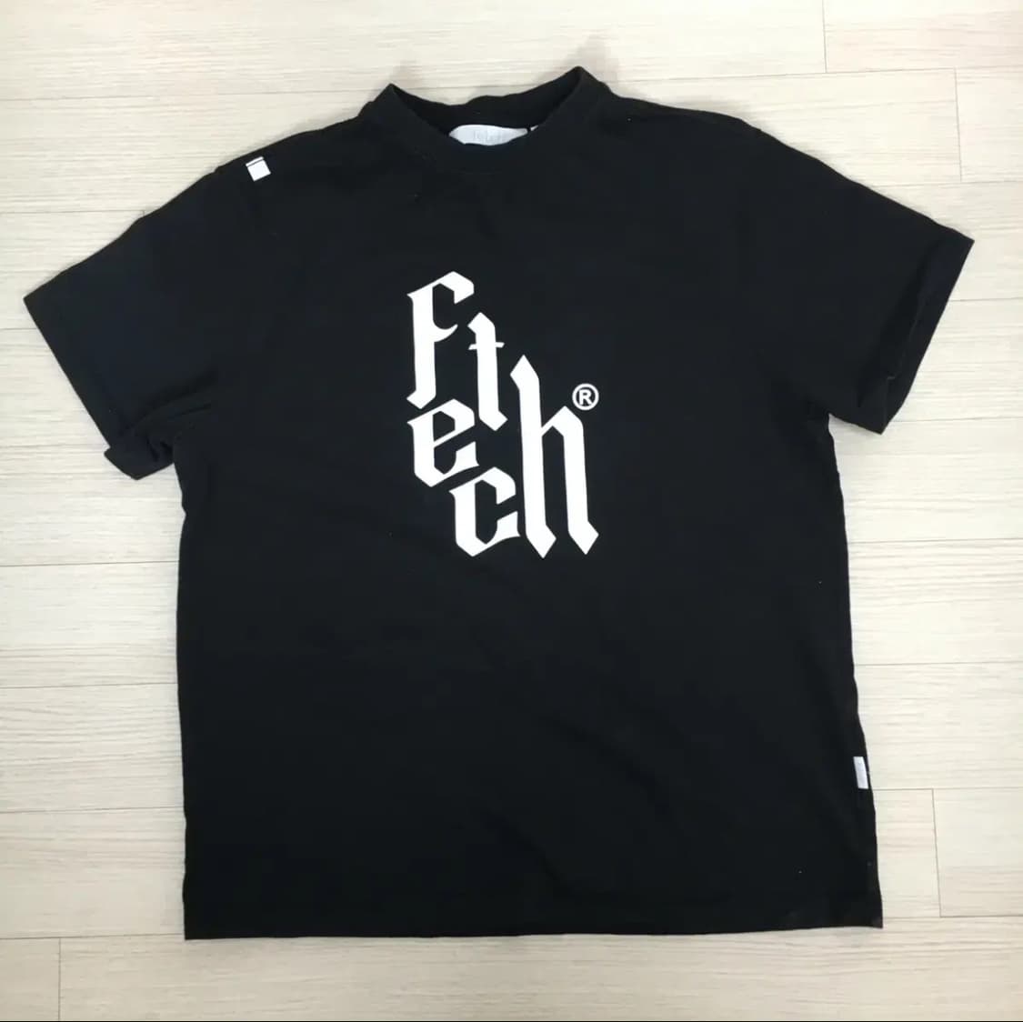 페치선데이 로고 반팔 티셔츠 블랙 상품이미지1