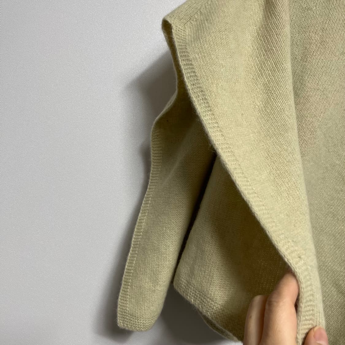 더 베리에 터틀넥 니트 망토 숄 m 상품이미지4