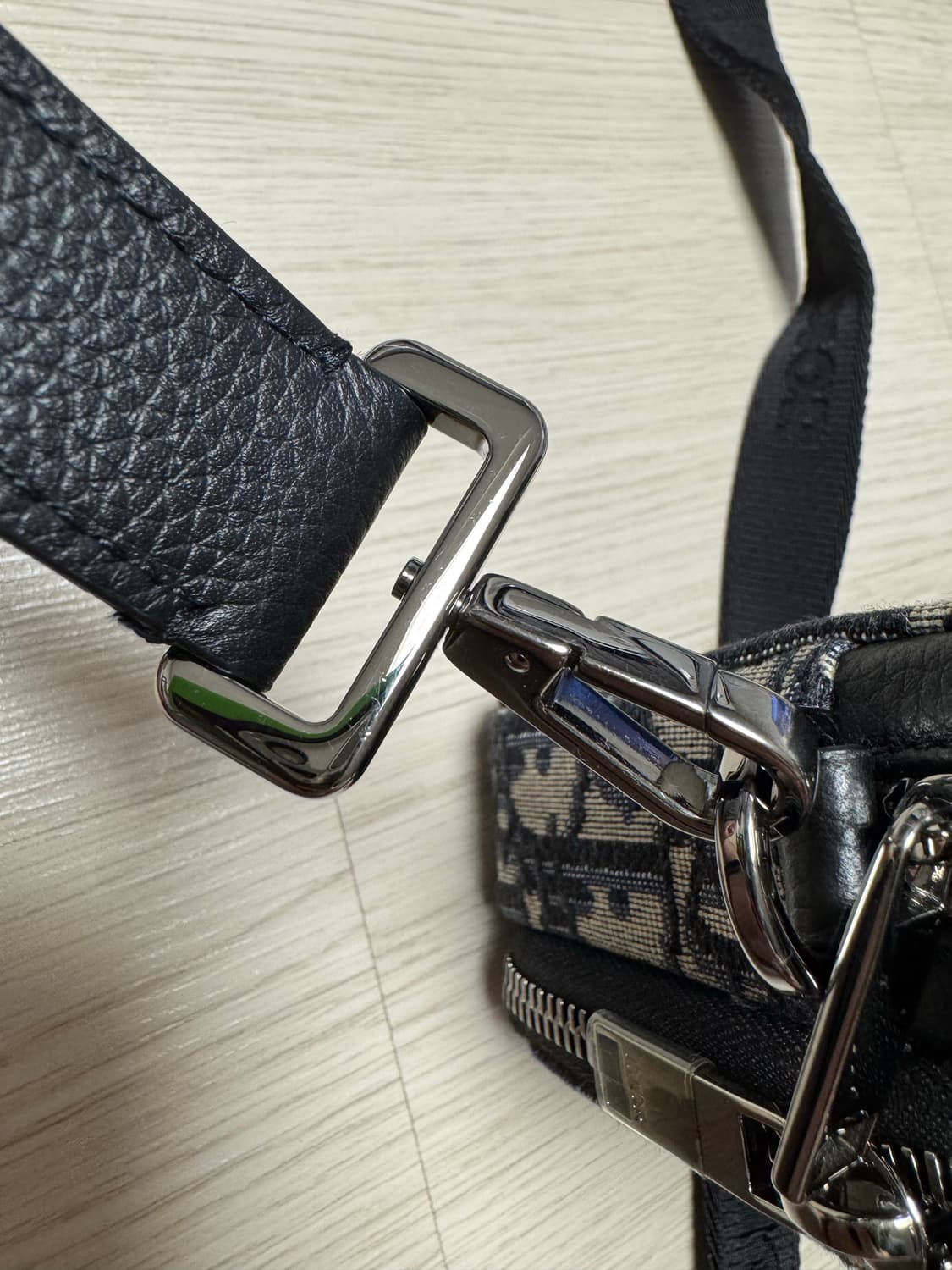 (새상품) 디올 미니 크로스백 (남여공용) 상품이미지6