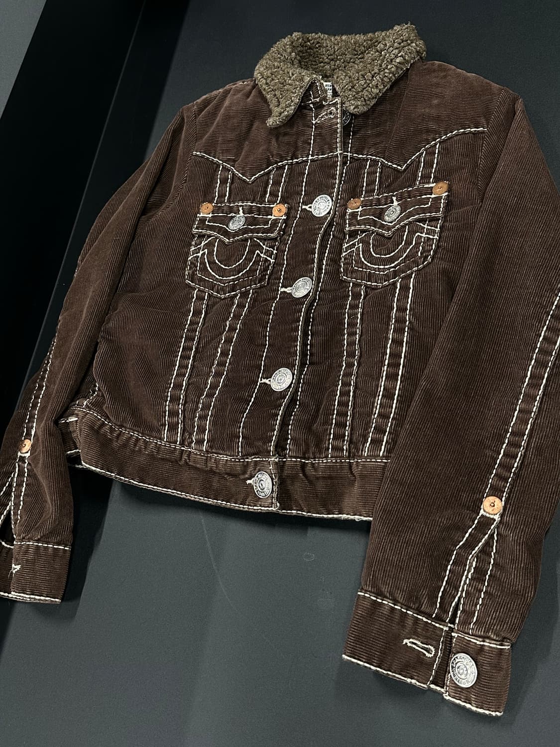 True Religion 브라운 코듀로이 쉐르파 자켓 상품이미지3