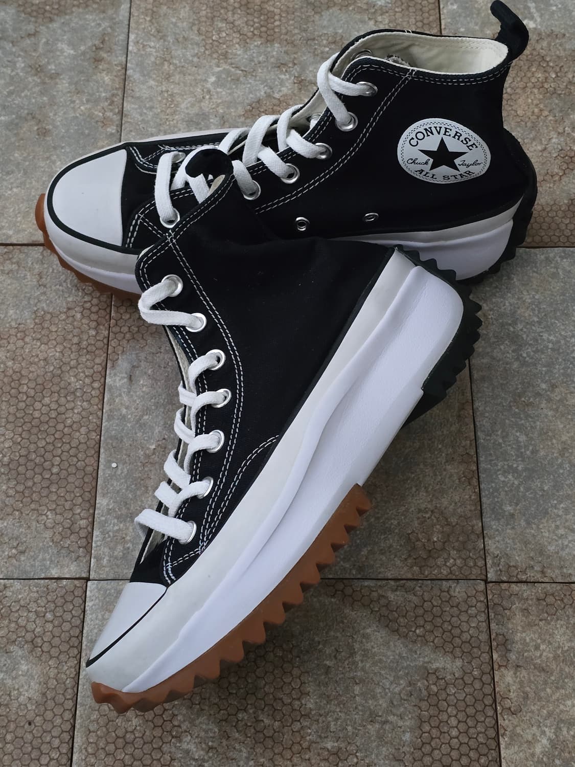 (240)컨버스 런스타 하이크 하이 검흰 상품이미지3