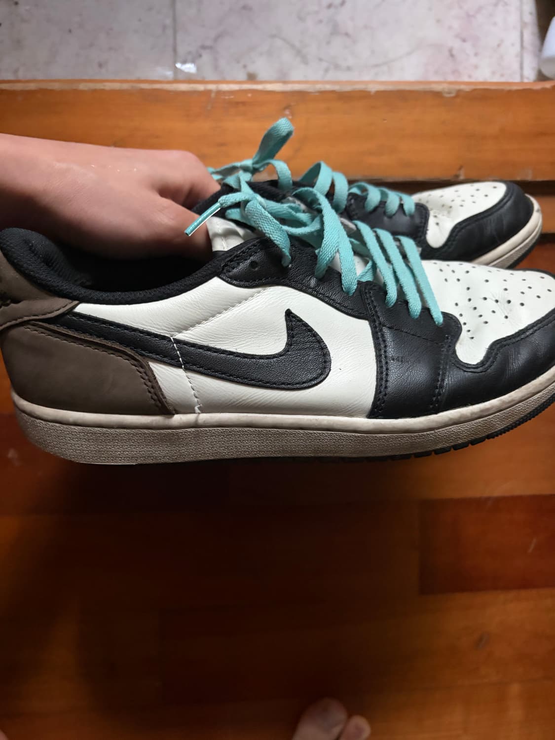 에어조던로우 모카 270 상품이미지1