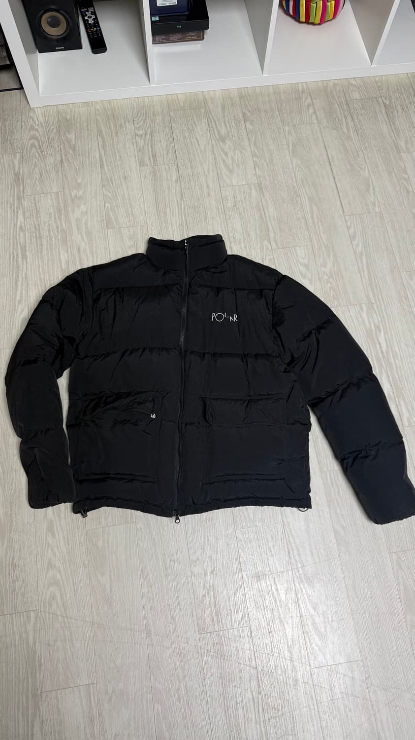 [L] 폴라스케이트 포켓 푸퍼 구스다운 블랙 상품이미지1