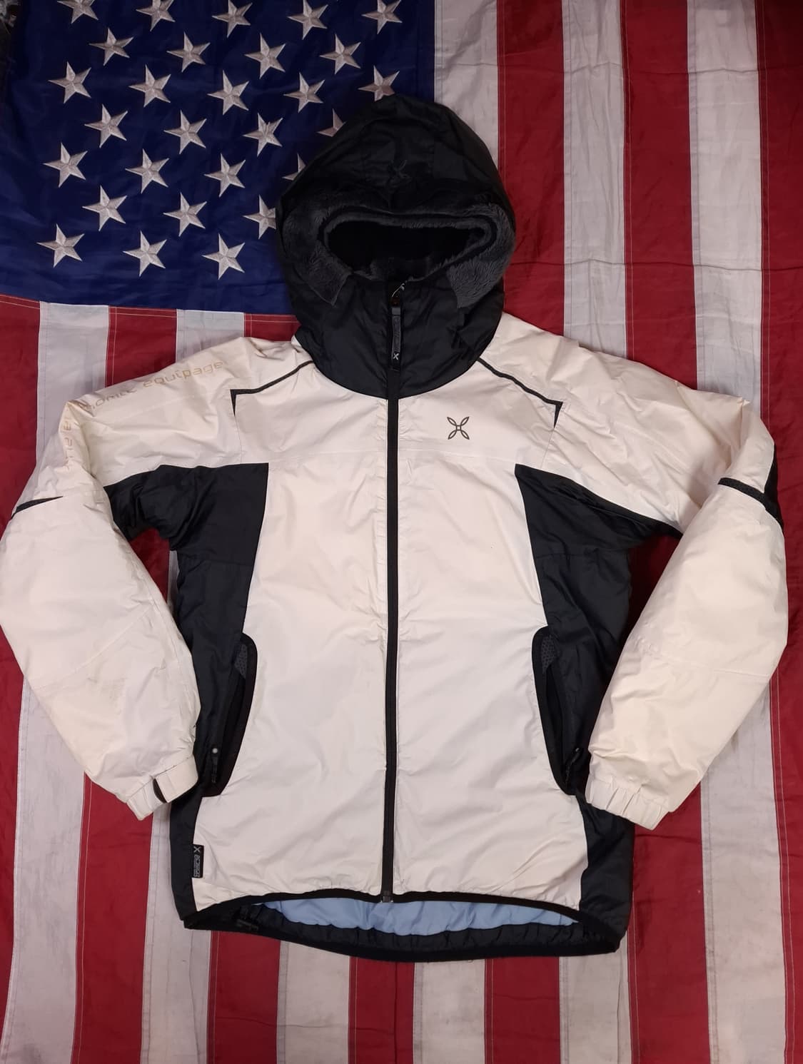 오리지날 여성용 몬츄라 프리마로프트 네비스 자켓 상품이미지1