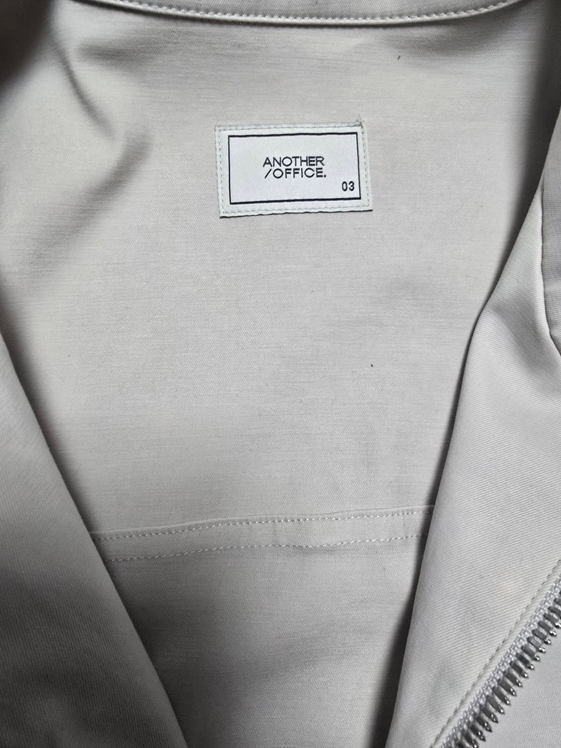 어나더오피스 22ss 볼륨 블루종 상품이미지3