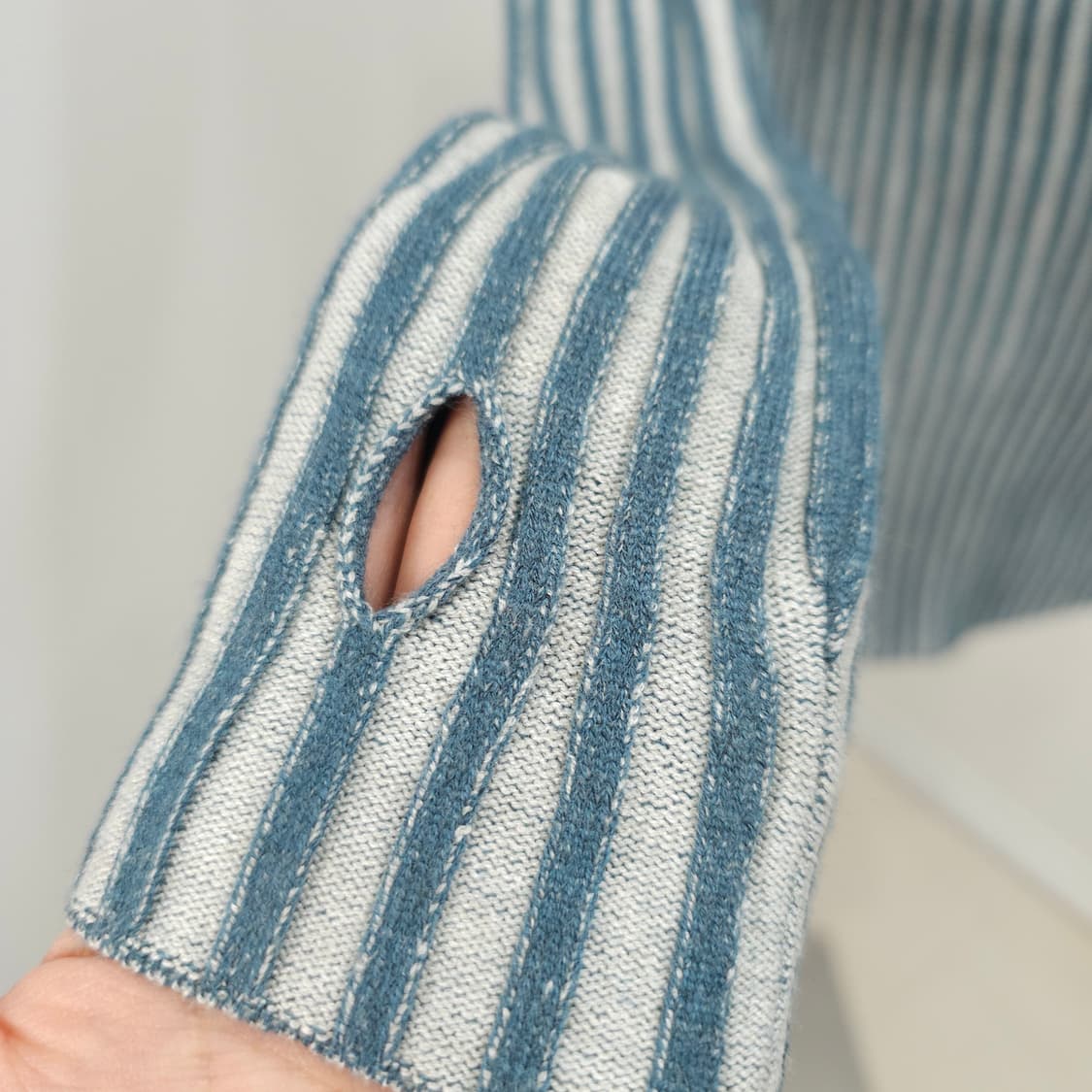 슬림핏 세로골지 하이넥 미니원피스  상품이미지8