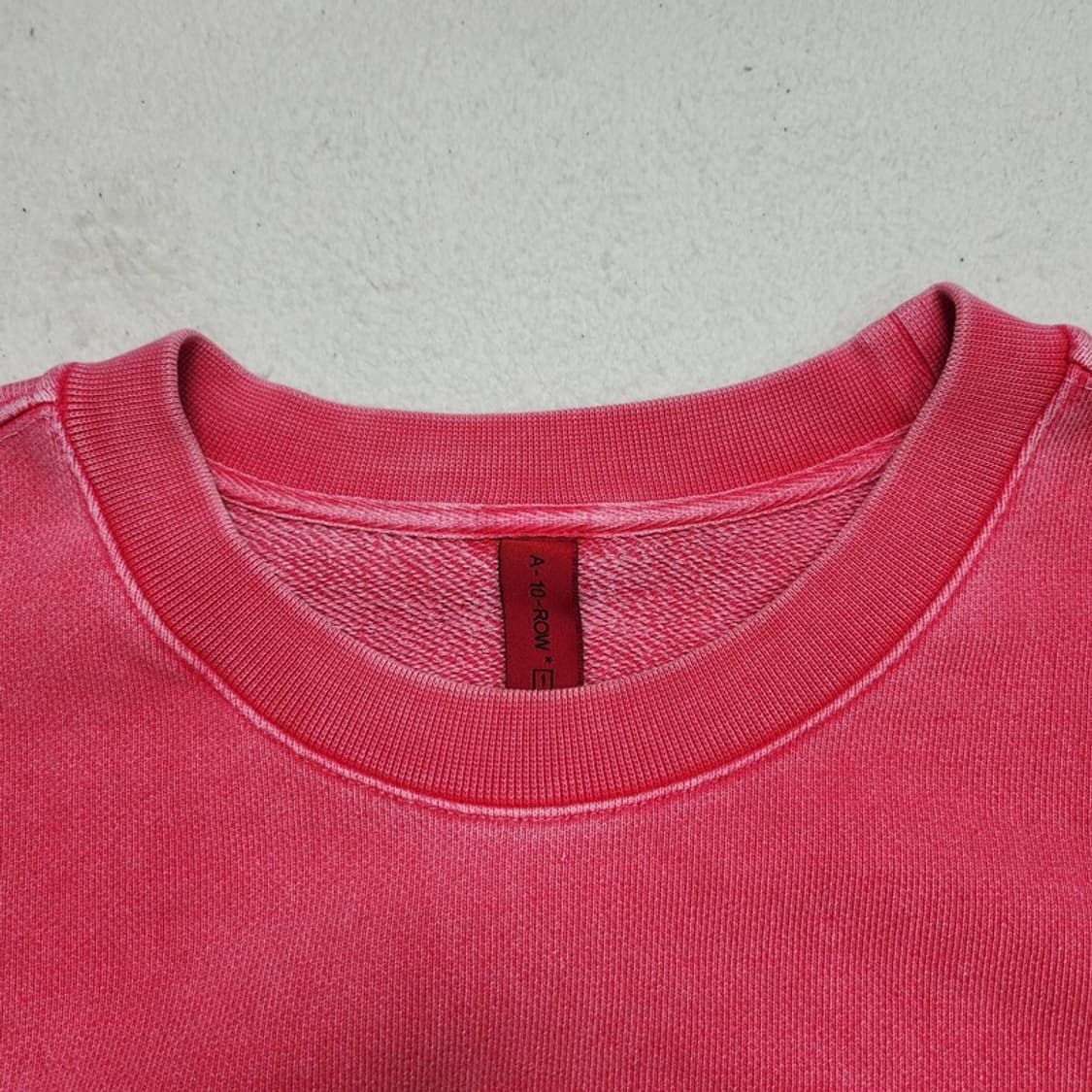 ATTENTIONROW 피그먼트 오버핏 맨투맨 1 size 상품이미지4