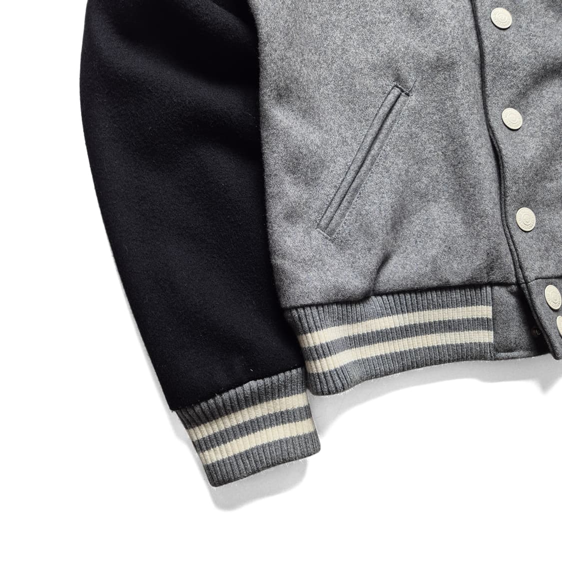 [L] 트루릴리젼 울 바시티 자켓 상품이미지5