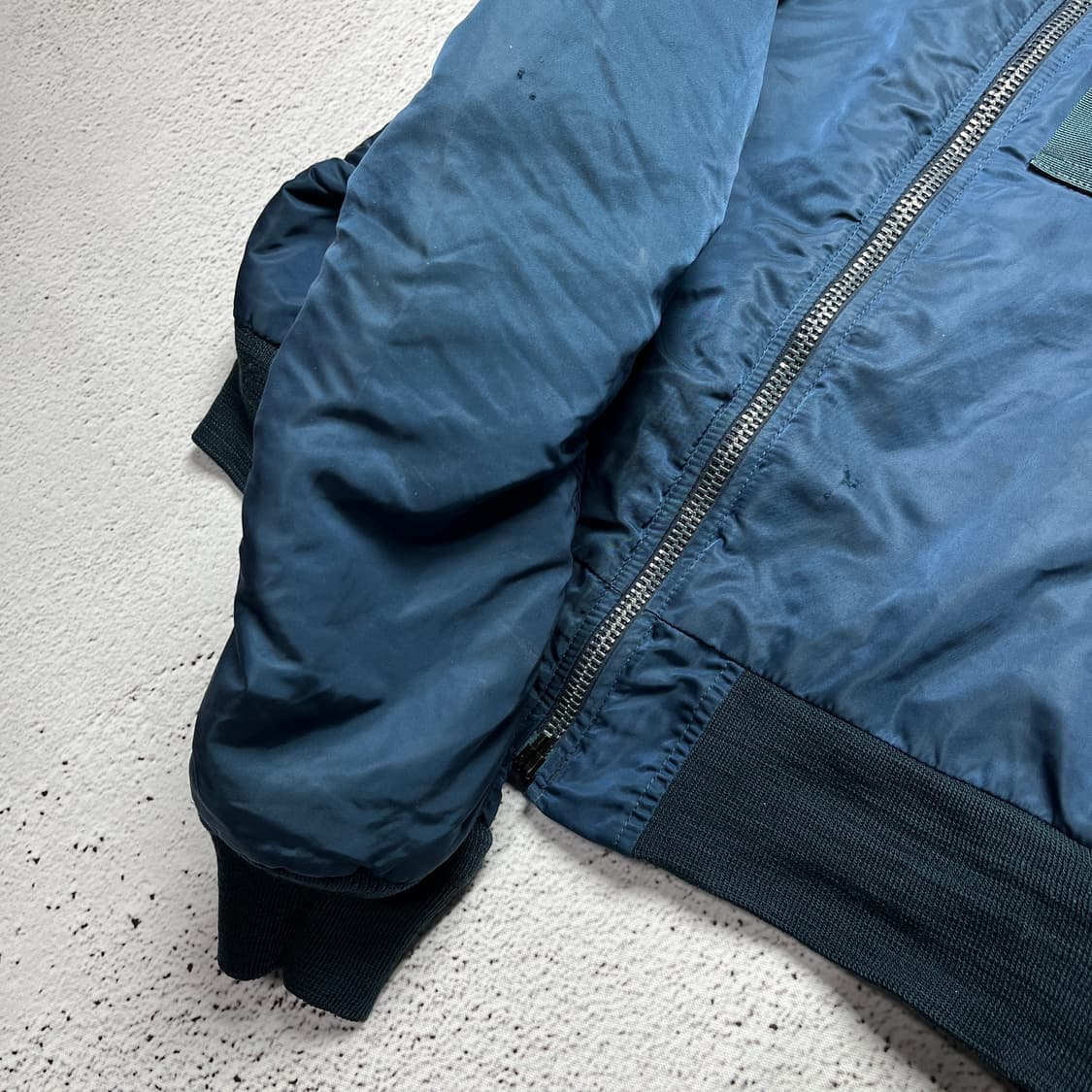 Alpha Industries B-15 Flight Jacket 상품이미지5