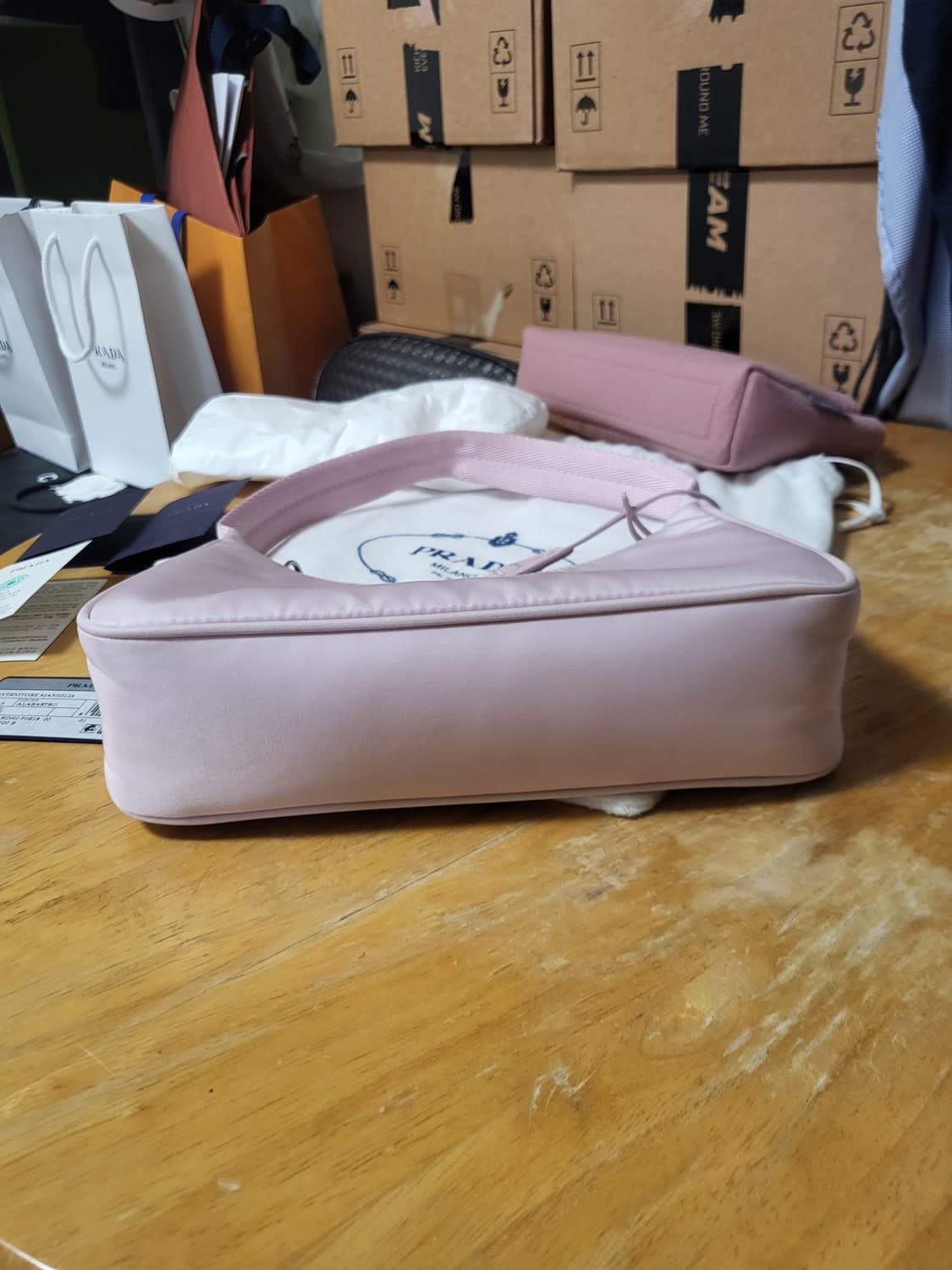 24SS 프라다 리에디션 2000 리나일론 미니 호보백 핑크 상품이미지4