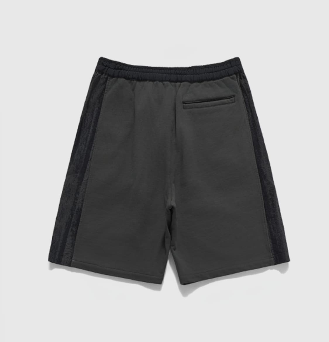 언어펙티드 버뮤다 팬츠 팝니다 unaffected  상품이미지2