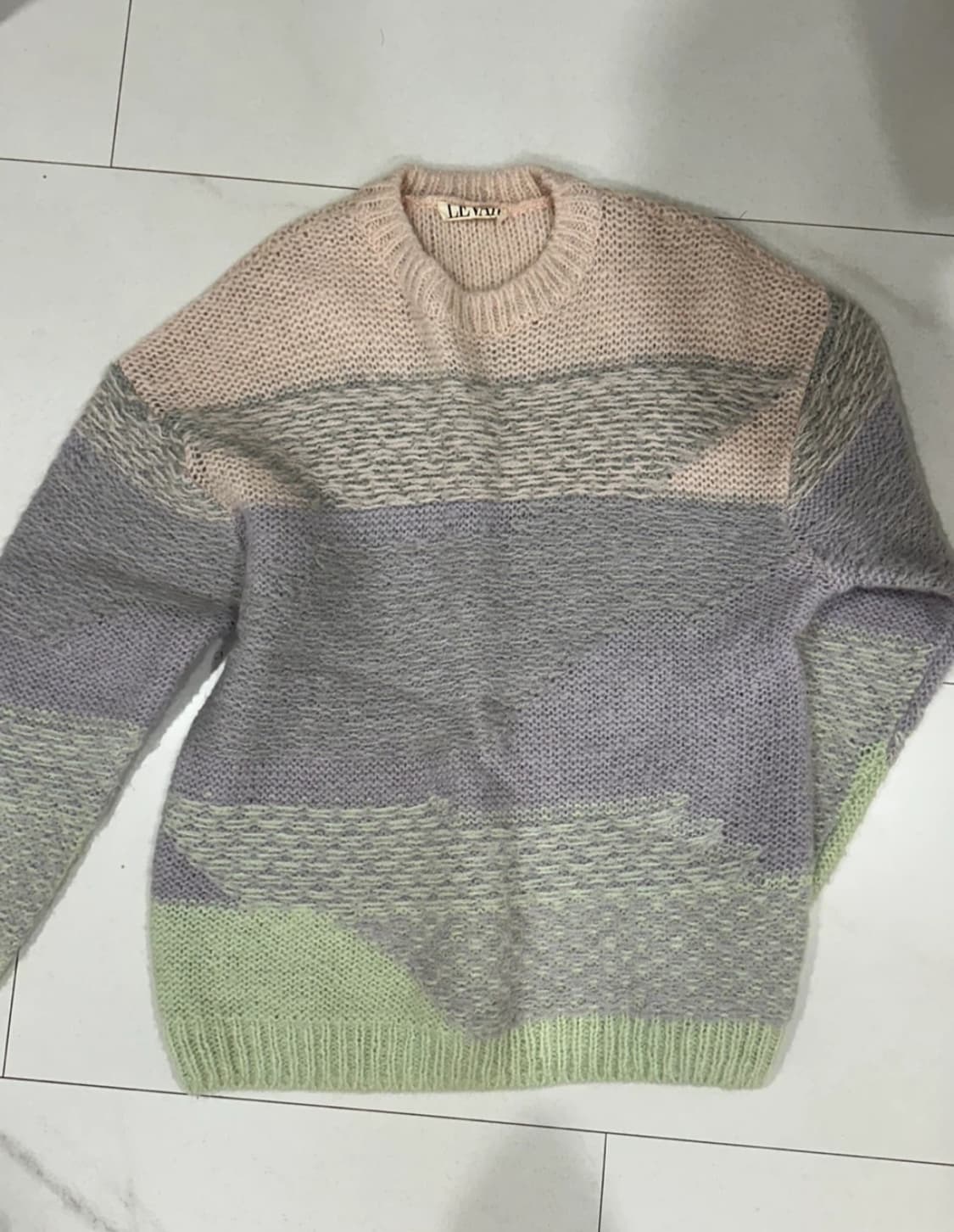 LEVAR 르바 인타시아 자카드 라운드 니트 상품이미지5