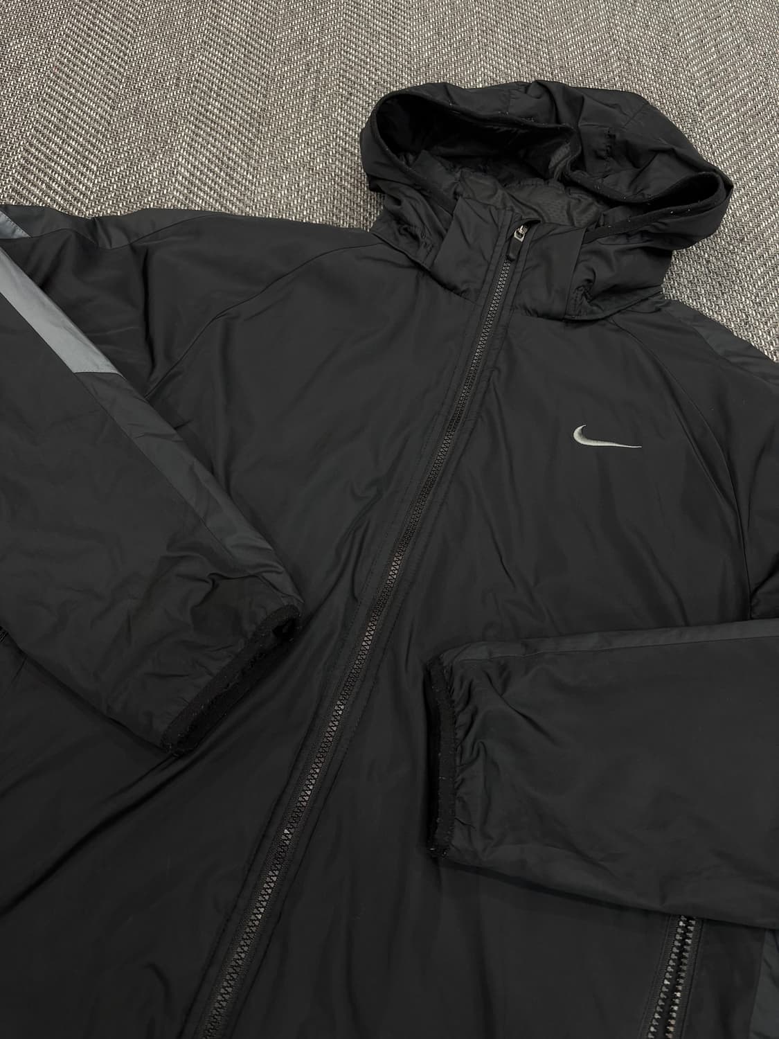 나이키 누빔자켓 블랙 상품이미지4
