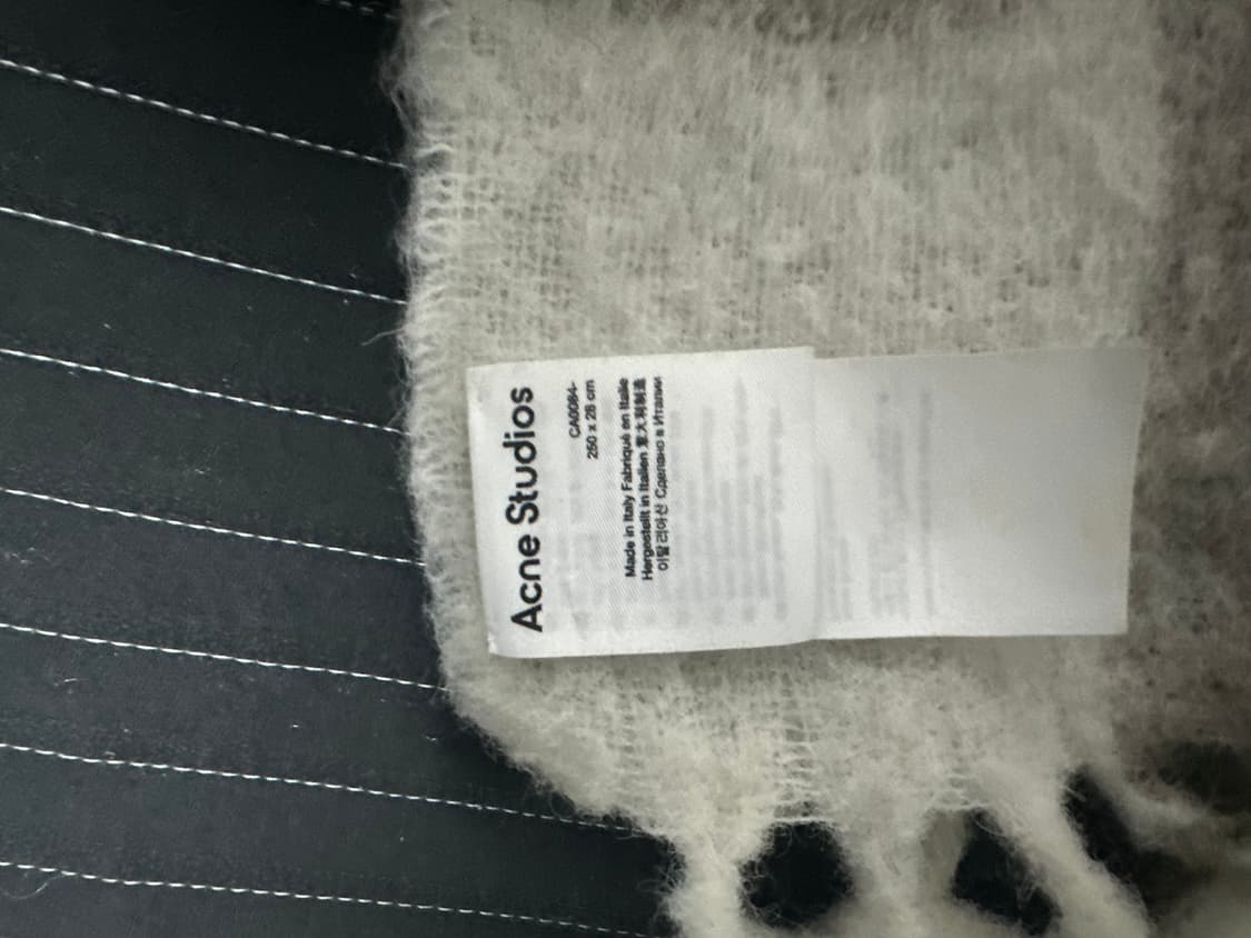 아크네스튜디오 체크 머플러 그레이 상품이미지5