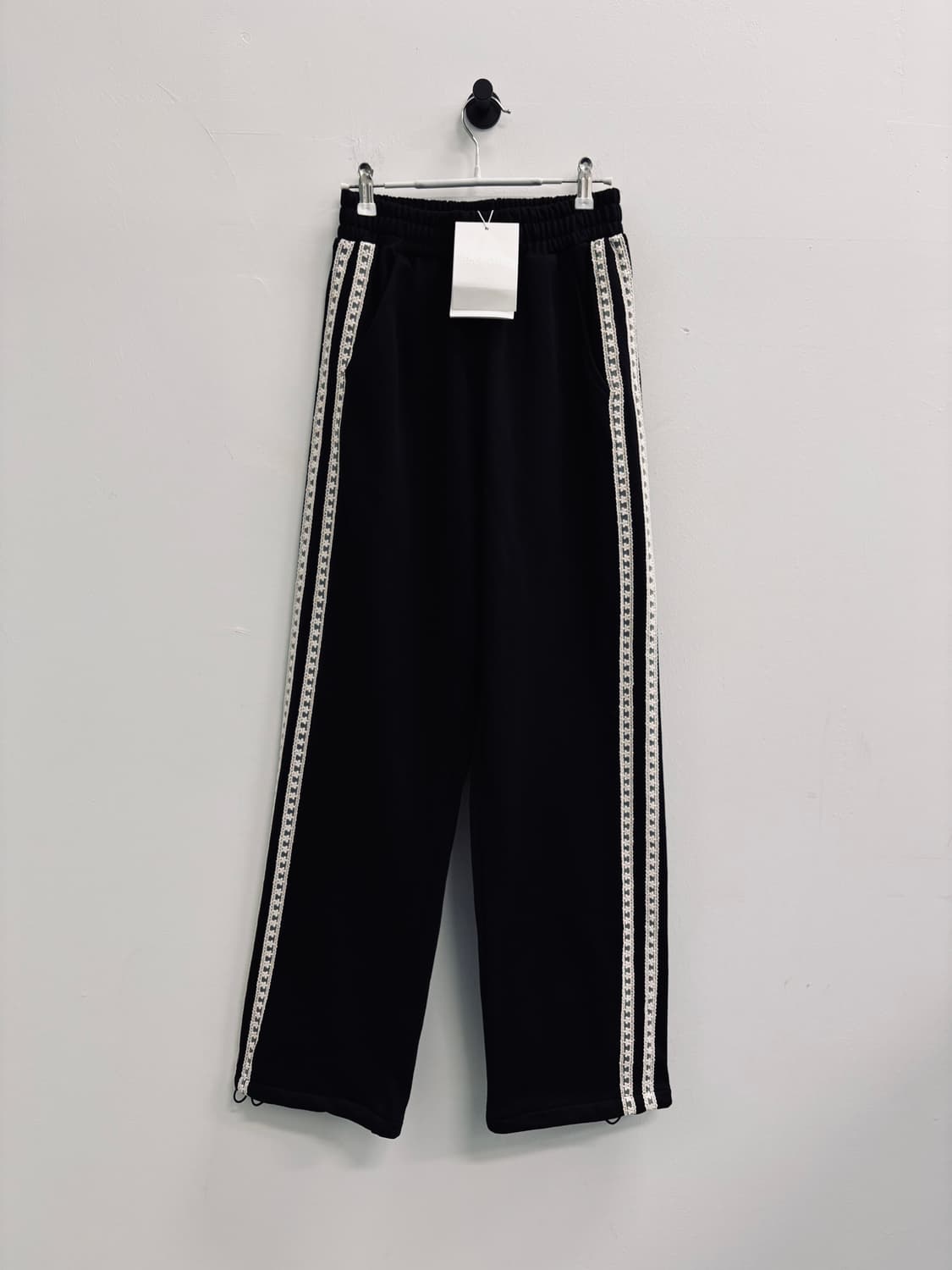 락케이크(ROCKCAKE) 사이드 레이스 와이드 트레이닝 팬츠 상품이미지1