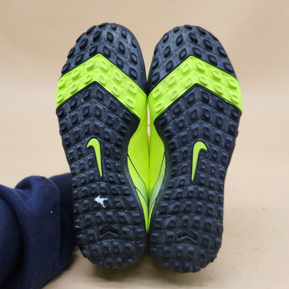 나이키 머큐리얼 베이퍼16 아동풋살화 235 상품이미지3