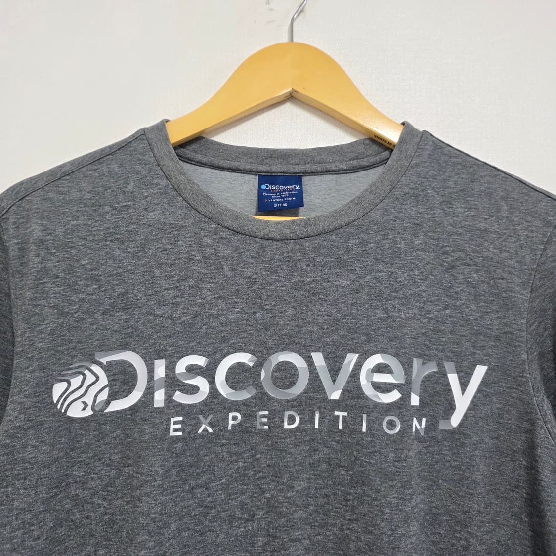 95 디스커버리 반팔 티셔츠 다크그레이 상품이미지2