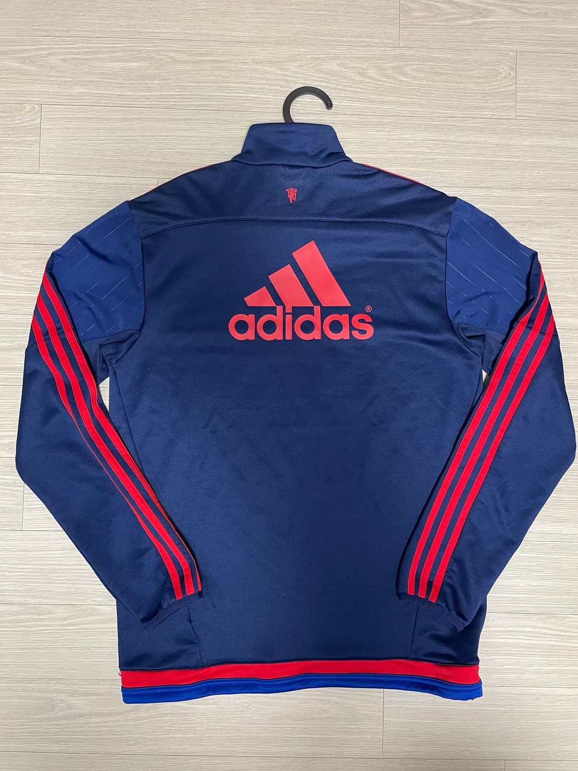 15-16 맨유 x 아디다스 Aon 트레이닝 쿼터집 (국내 M) 상품이미지2