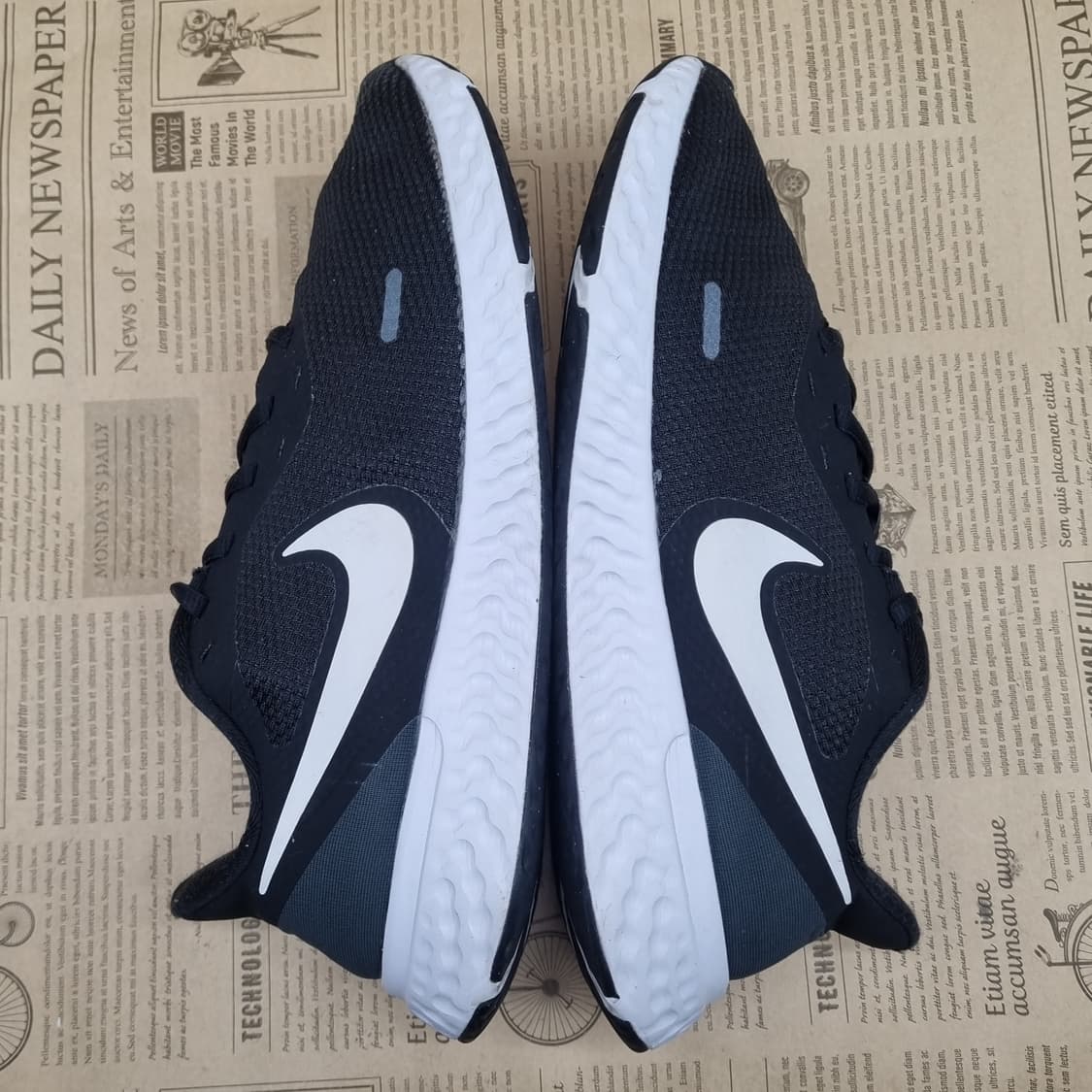 나이키 레볼루션5 블랙 운동화285 상품이미지5