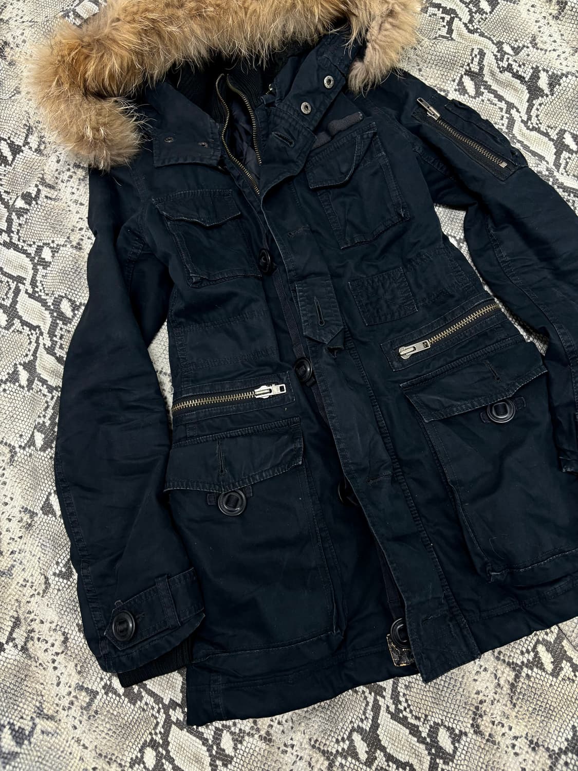 [MOUSSY] Gimmick Design Fur Hoodie Jacke 상품이미지7