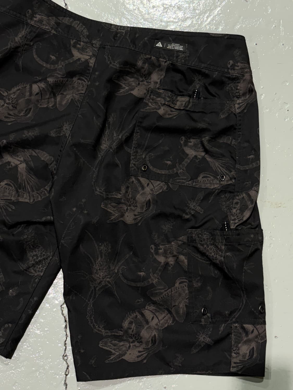 Nike ACG (나이키) 블랙 패턴 반바지 상품이미지8