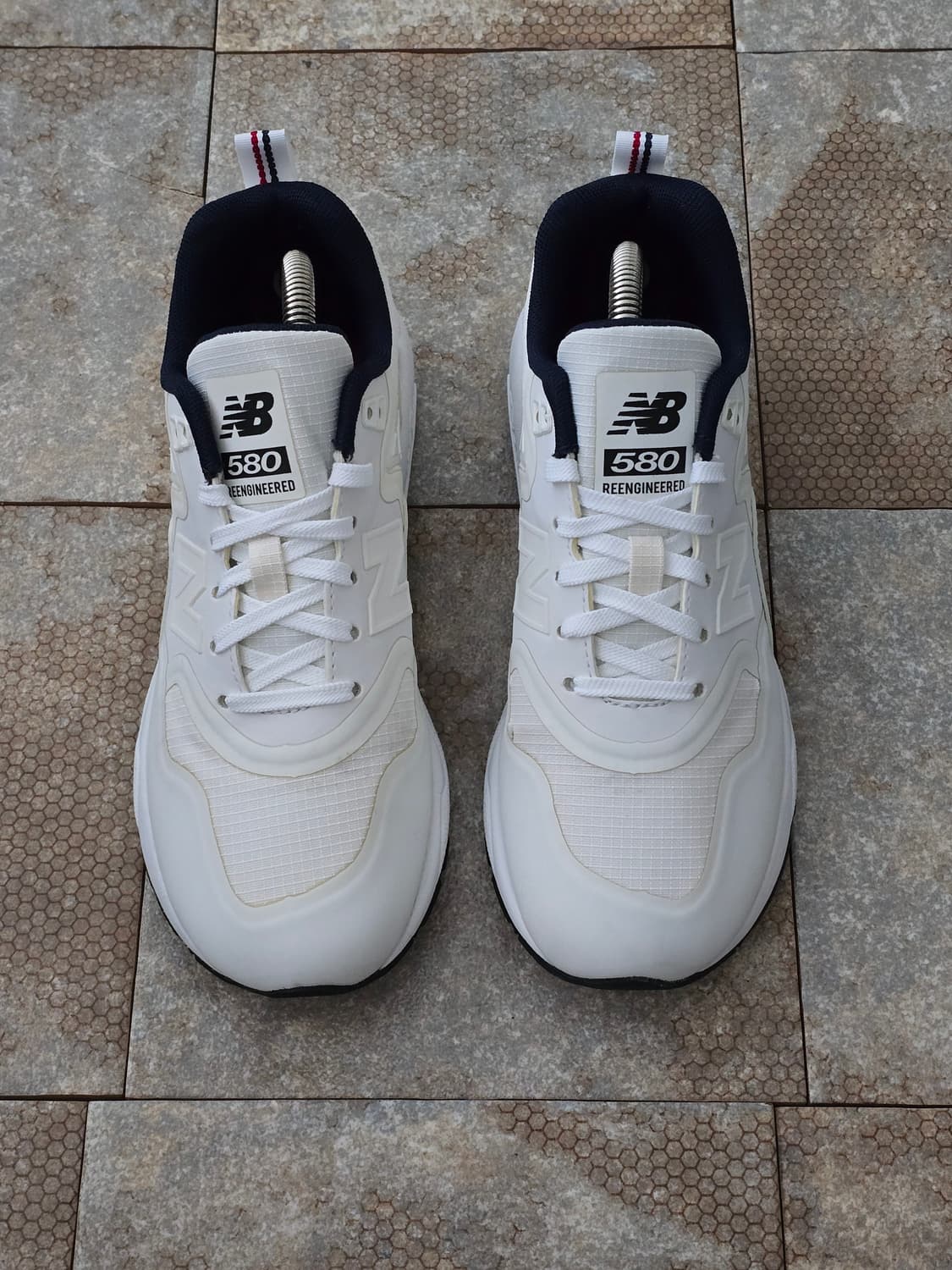 (225)뉴발란스 580 화이트  상품이미지2