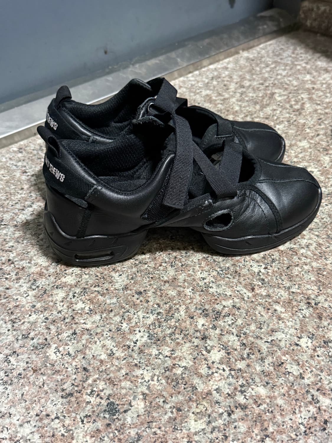 쉬이즈큐트 파운드리 뮤즈 메리제인 슈즈 운동화 상품이미지5