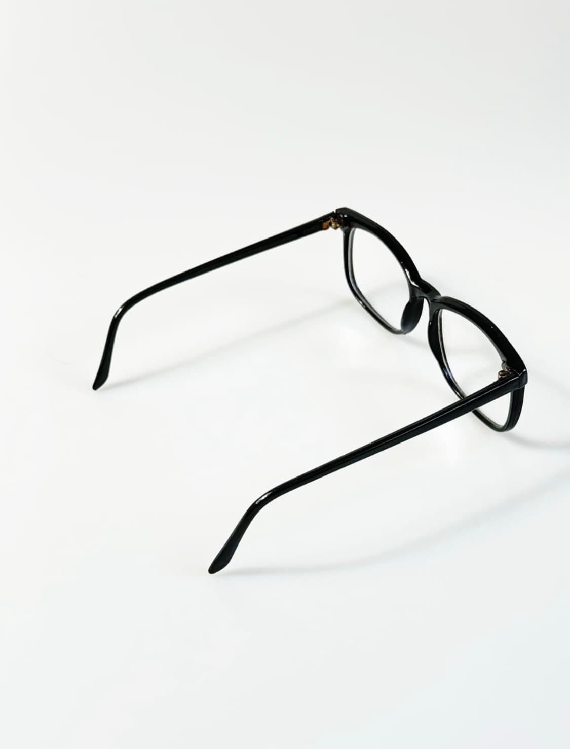 90s 클래식 블랙 뿔테 스퀘어 빈티지 안경 상품이미지4