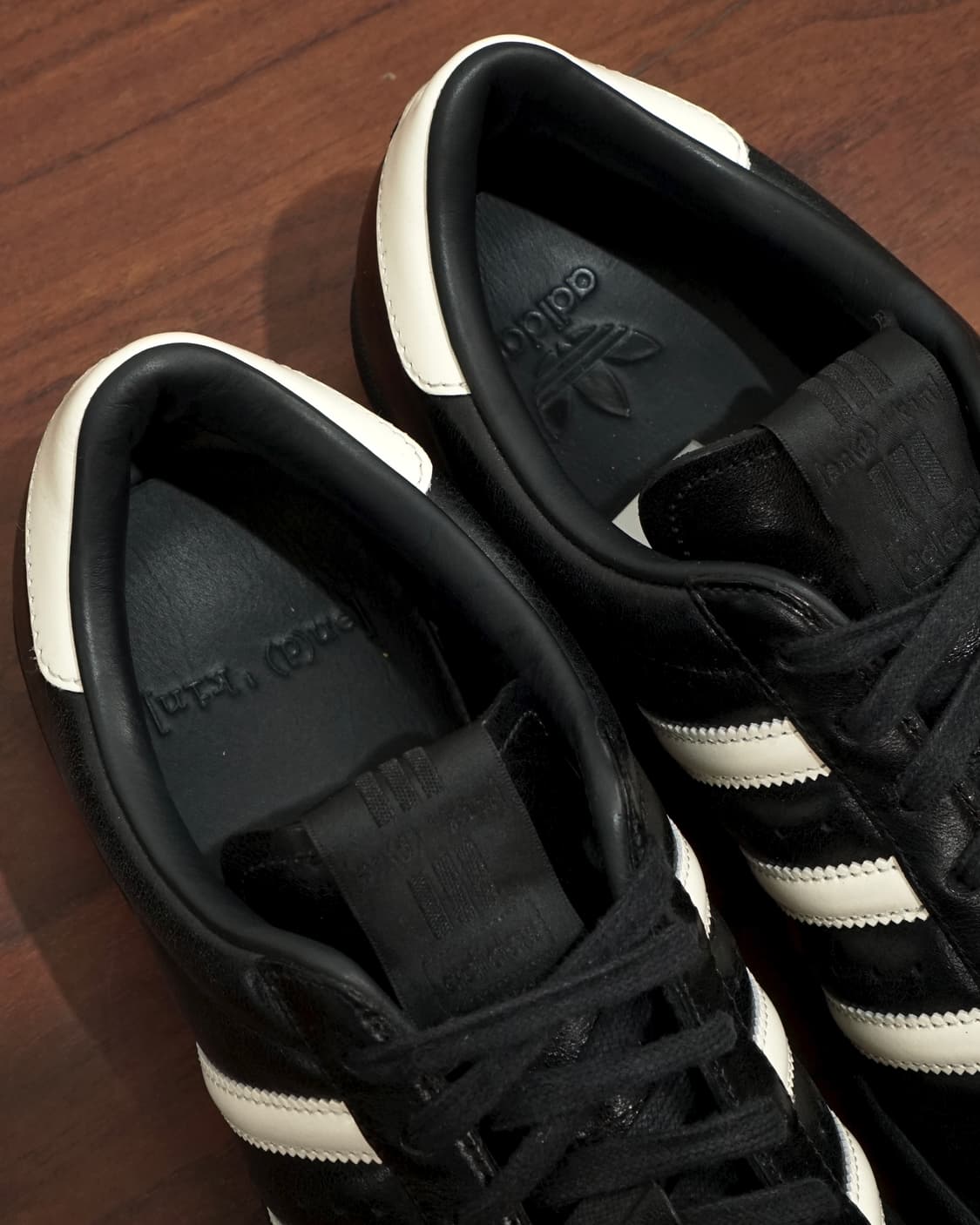 KITH X 아디다스 슈퍼스타 빈티지 미그 스니커즈  상품이미지5