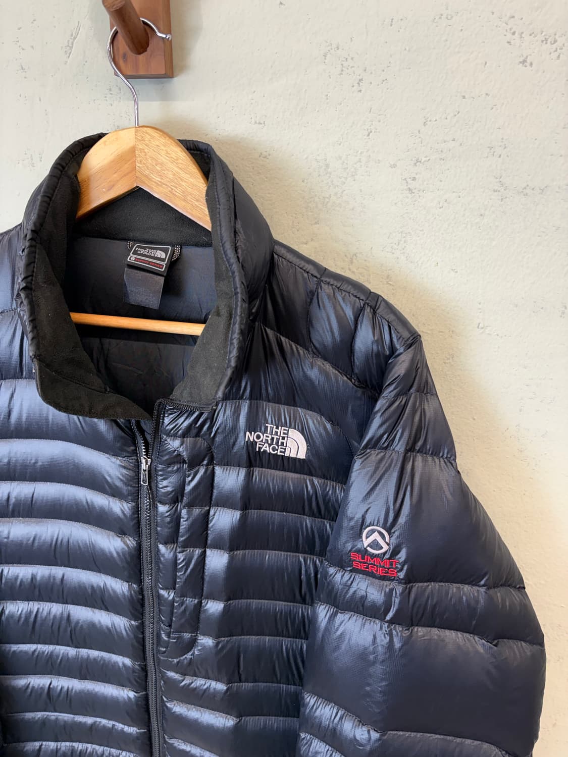 노스페이스 800 퍼텍스 퀀텀 써밋 다운 패딩 블랙 상품이미지4