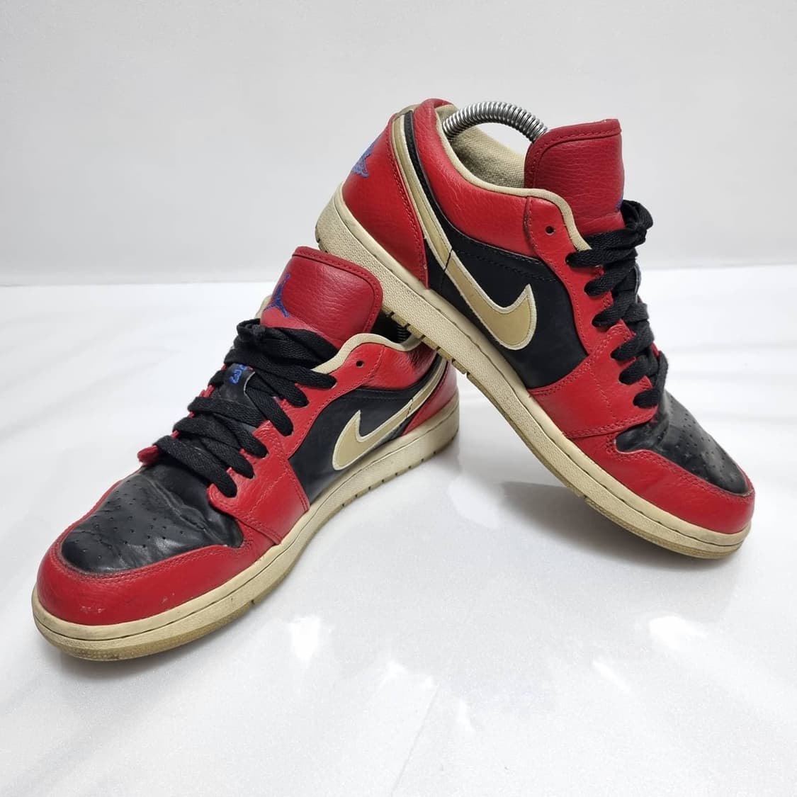 NIKE AIR JORDAN 1 Low red/gold 상품이미지5