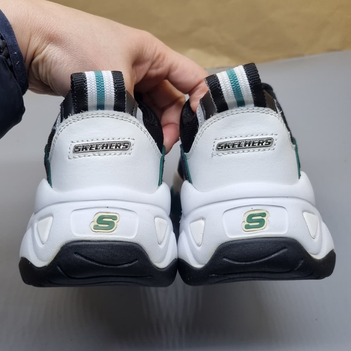 스케쳐스 딜라이트3 운동화 220 상품이미지4