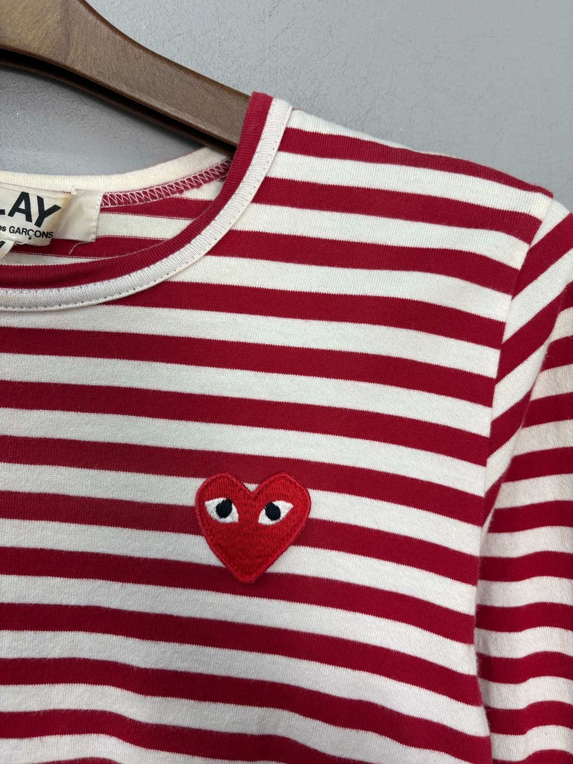 꼼데가르송 와펜 레드 스트라이프 롱 슬리브 A3432 상품이미지3