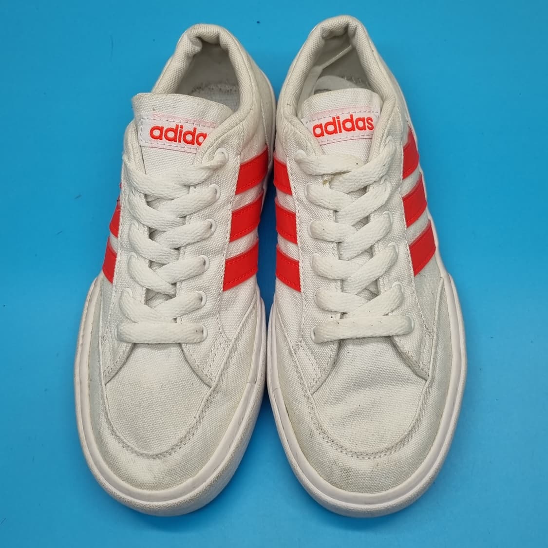 아디다스 흰핑 스니커즈 220 상품이미지2