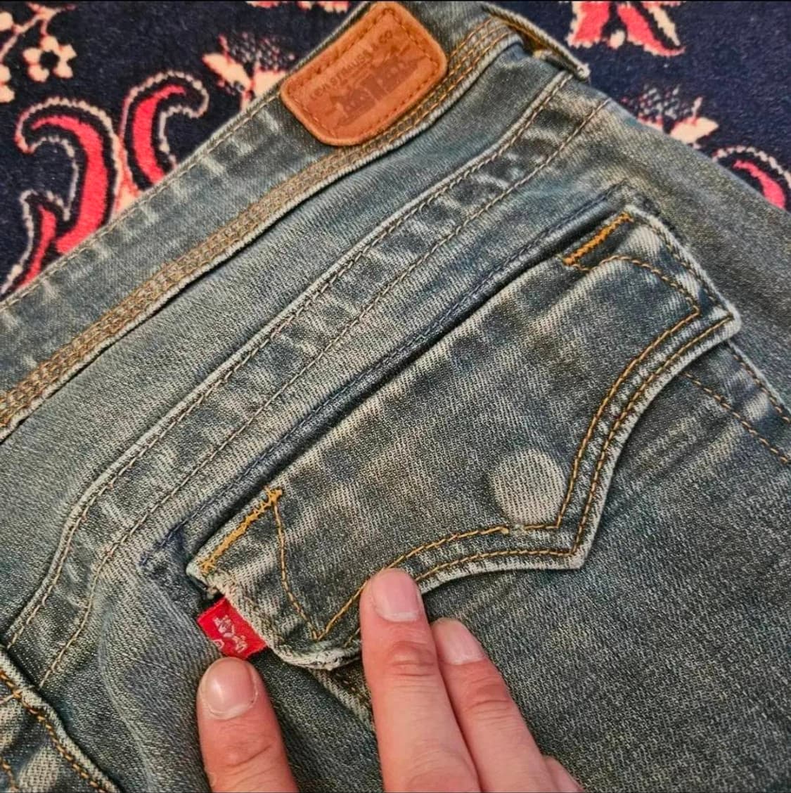 리바이스(Levis) NO. 562 빈티지 컬렉션 빽 포켓 데님팬츠 31 상품이미지3