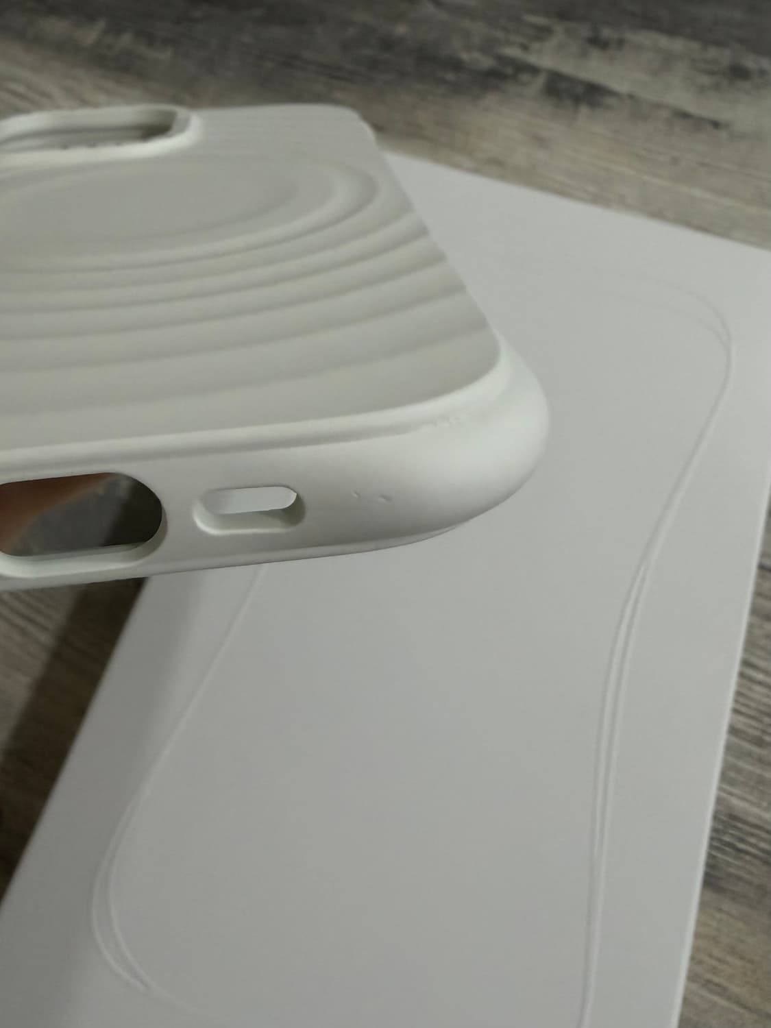 아이폰17 케이스티파이 리플케이스 화이트 상품이미지3