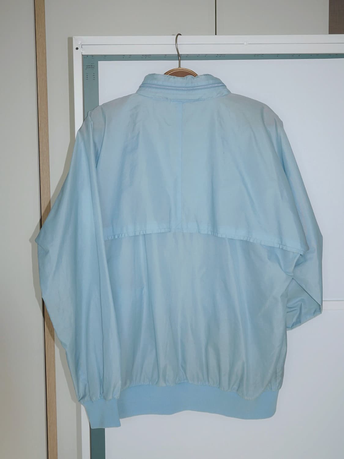 아디다스 시나모롤 바람막이 상품이미지2