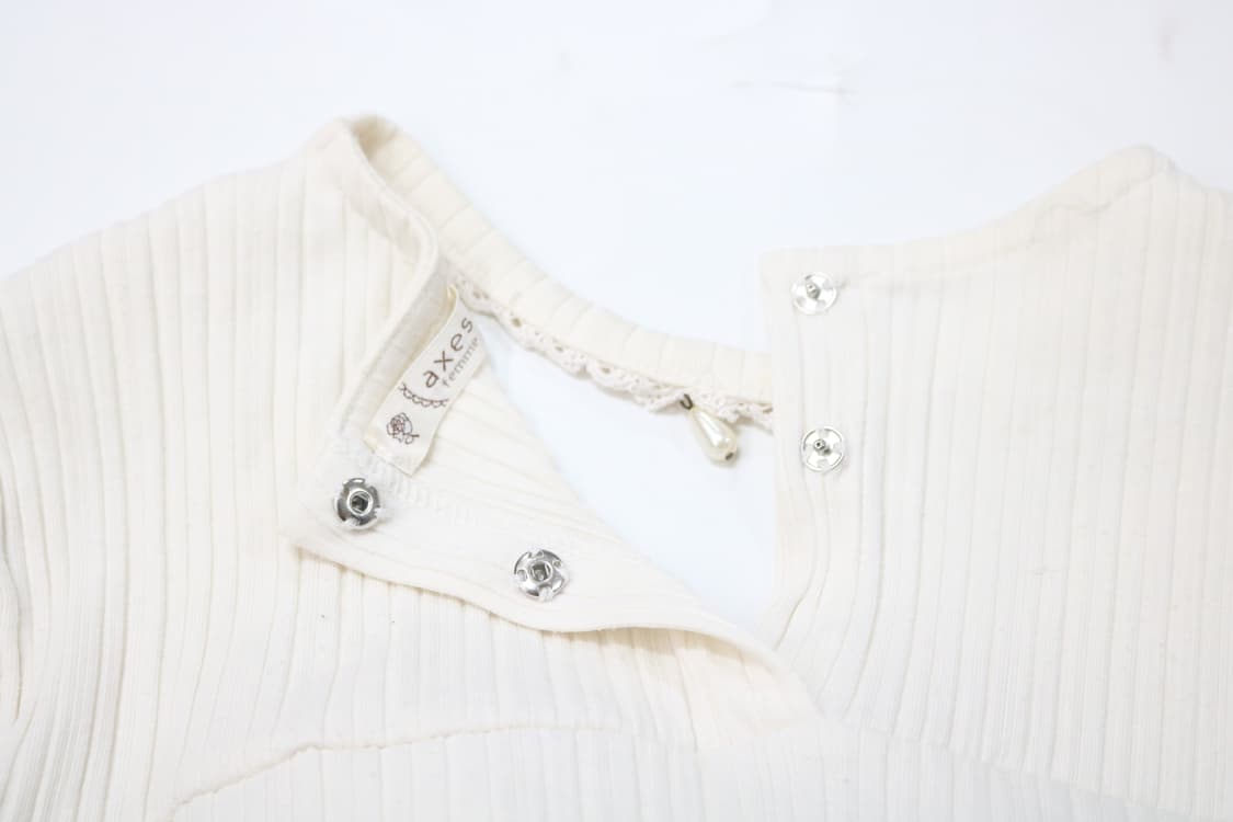 엑시스팜 큐빅 디테일 긴팔티셔츠 상품이미지10