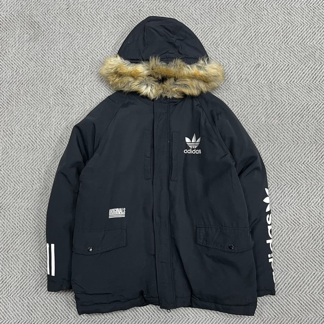 아디다스 패치로고 야상 패딩 v0928  상품이미지1